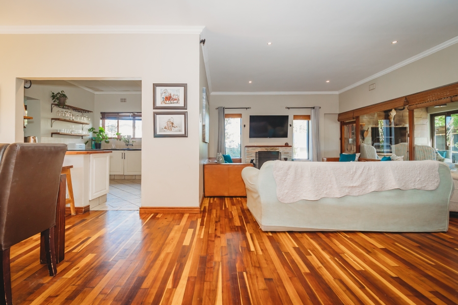 4 Bedroom Property for Sale in Heatherlands Western Cape